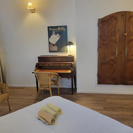 Le Patio St Jacques דירה *