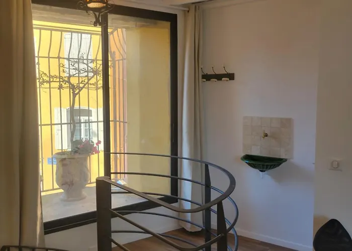 Le Patio St Jacques Appartement